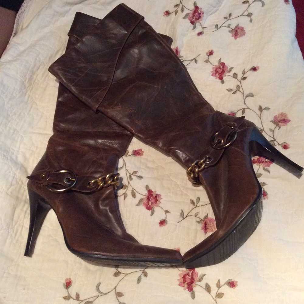 Heeled boots!